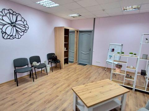 комерційна за адресою Проскурівського підпілля вул., 71