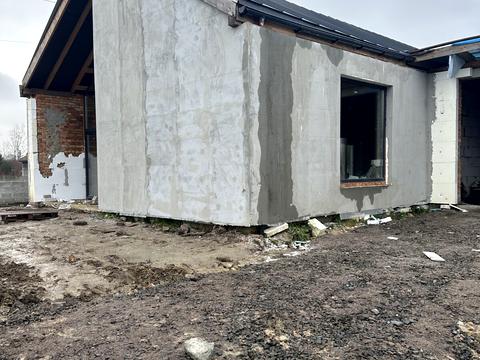 будинок за адресою Квітнева вул.