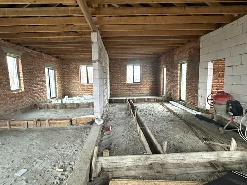 будинок за адресою Квітнева вул.