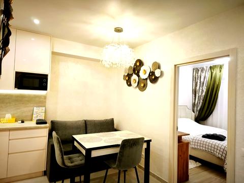 квартира за адресою Літературна вул., 8