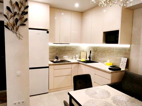 квартира за адресою Літературна вул., 8