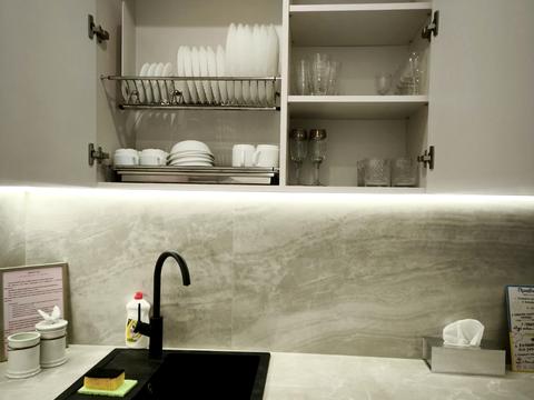 квартира за адресою Літературна вул., 8