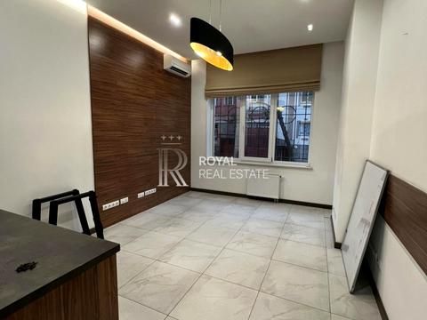 комерційна за адресою Київ, Полтавська вул., 12