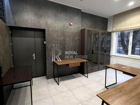 комерційна за адресою Київ, Полтавська вул., 12