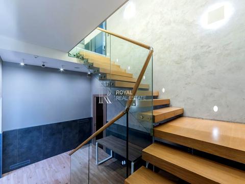 комерційна за адресою Воздвиженська вул., 22