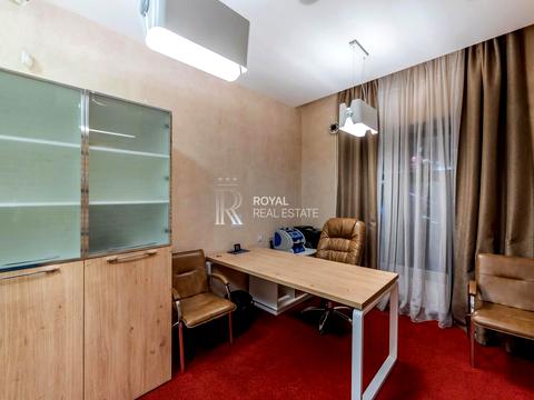 комерційна за адресою Воздвиженська вул., 22