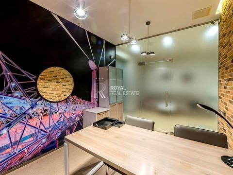 комерційна за адресою Воздвиженська вул., 22