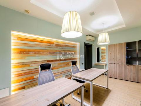 комерційна за адресою Воздвиженська вул., 22