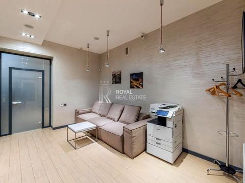 комерційна за адресою Воздвиженська вул., 22