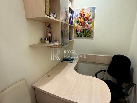 комерційна за адресою В'ячеслава Чорновола вул., 27