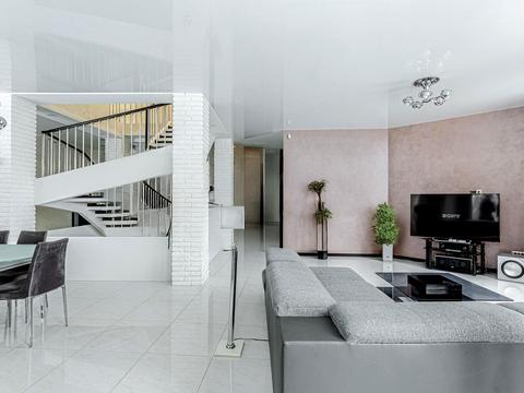 дом по адресу Київська вул.