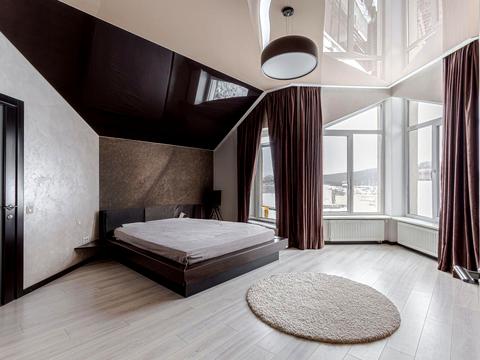 дом по адресу Київська вул.