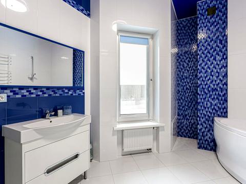 дом по адресу Київська вул.