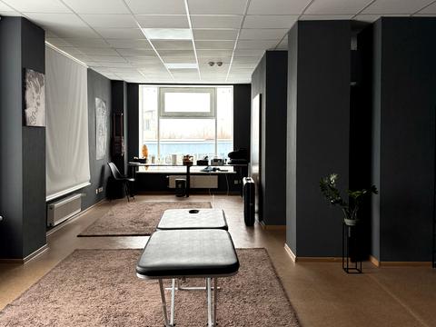 коммерческая по адресу Оболонская набережная ул., 1, к1