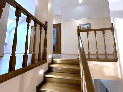 будинок за адресою смт. Козин, Київська вул.