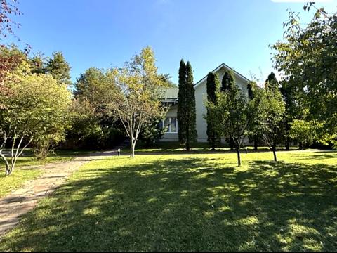 будинок за адресою смт. Козин, Київська вул.