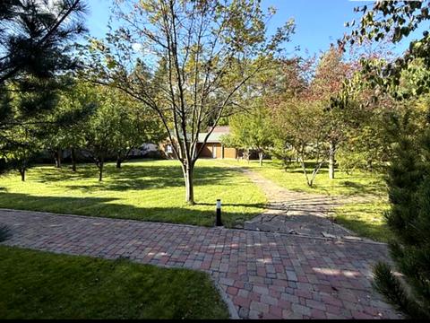 будинок за адресою смт. Козин, Київська вул.