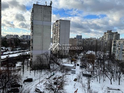 квартира за адресою Андрія Малишка вул., 17