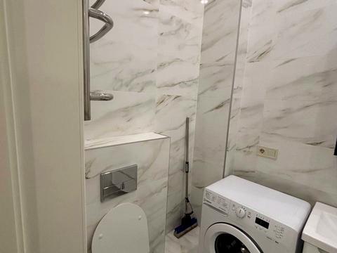 квартира за адресою Андрія Верхогляда вул. (Михайла Драгомирова), 14-А