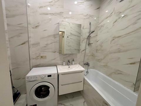 квартира за адресою Андрія Верхогляда вул. (Михайла Драгомирова), 14-А