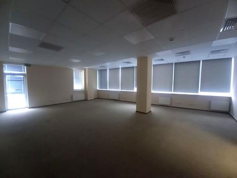 комерційна за адресою Королеви Єлизавети ІІ вул. (Глинки), 2