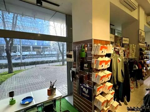 комерційна за адресою Київ, Берестейський просп. (Перемоги), 18