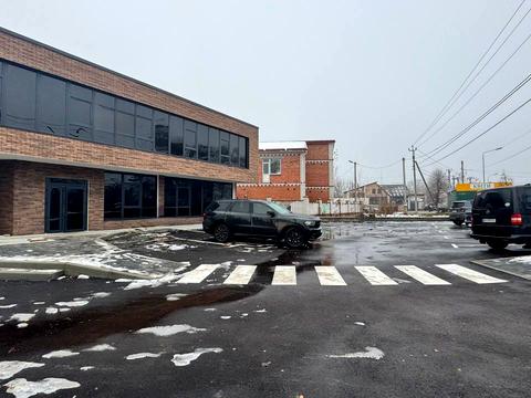 комерційна за адресою Київська, 2