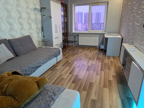 квартира за адресою Романа Шухевича просп. (Генерала Ватутіна), 4-Б