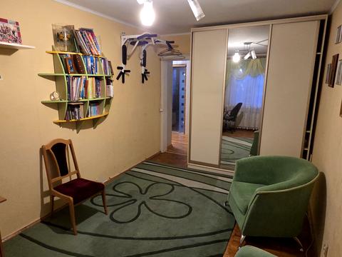 квартира за адресою Романа Шухевича просп. (Генерала Ватутіна), 4-Б