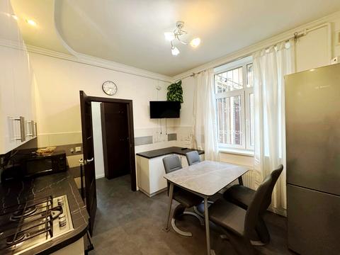 квартира за адресою Модеста Менцинського вул., 7