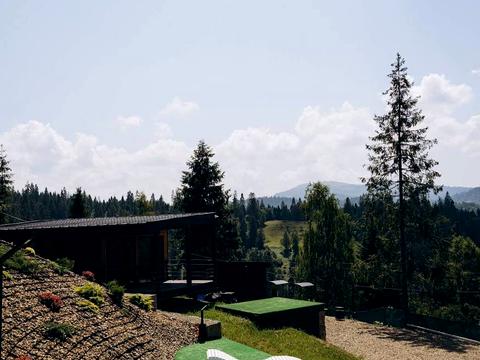 комерційна за адресою Лесі Українки вул., 14