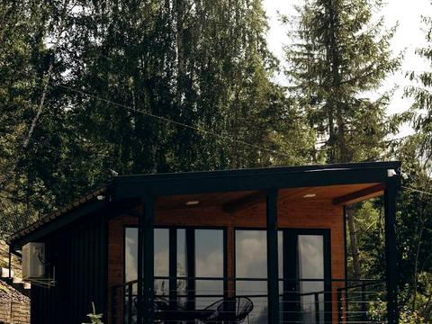 комерційна за адресою Лесі Українки вул., 14