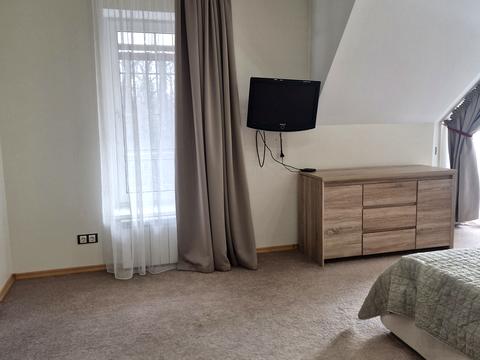 будинок за адресою Квітнева вул.