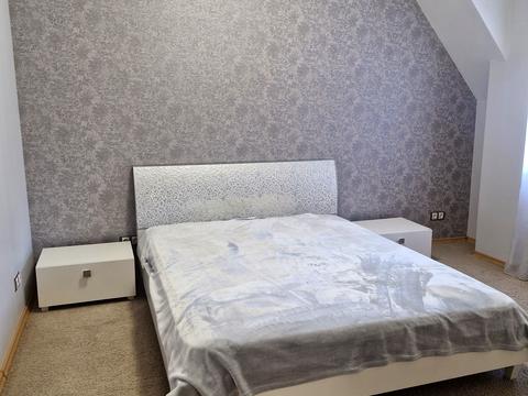 будинок за адресою Квітнева вул.