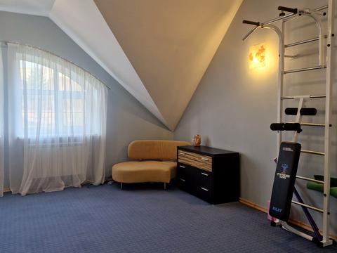 будинок за адресою Квітнева вул.