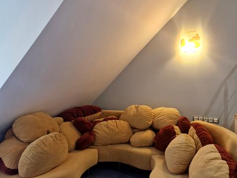 будинок за адресою Квітнева вул.