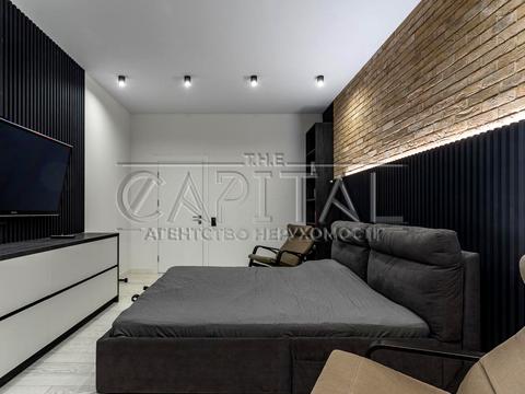 квартира за адресою Лаврська вул. (Січневого Повстання), 6