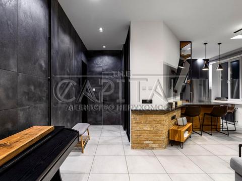 квартира за адресою Лаврська вул. (Січневого Повстання), 6