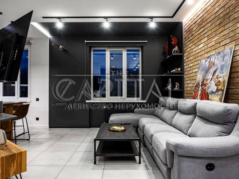 квартира за адресою Лаврська вул. (Січневого Повстання), 6