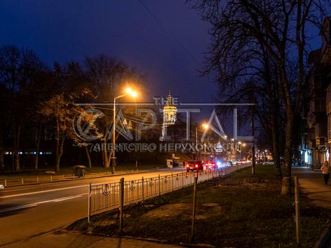 квартира за адресою Лаврська вул. (Січневого Повстання), 6