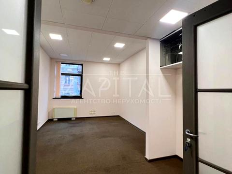 комерційна за адресою Олеся Гончара вул., 23а