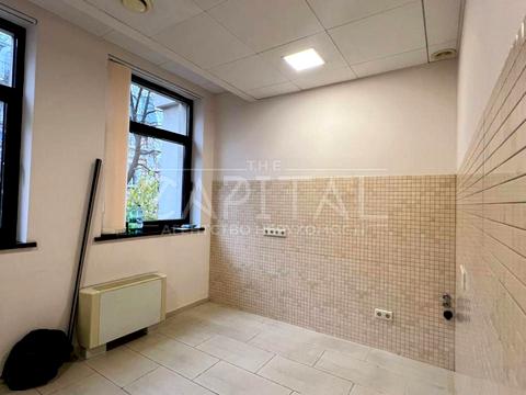 комерційна за адресою Олеся Гончара вул., 23а