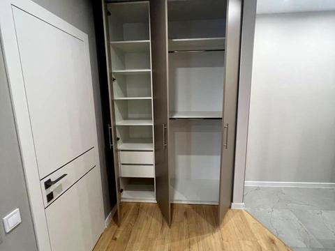 квартира за адресою Дніпровська набережна вул., 17-К