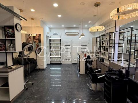 комерційна за адресою Київ, Антоновича вул. (Горького), 131