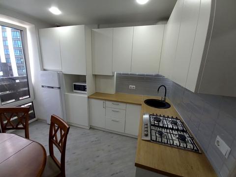 квартира за адресою Героїв Небесної Сотні просп., 18/2