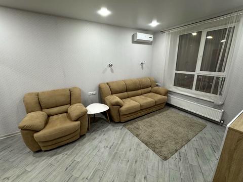 квартира за адресою Героїв Небесної Сотні просп., 18/2