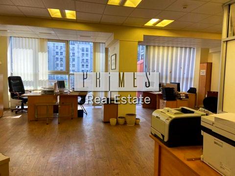 комерційна за адресою Велика Васильківська вул. (Червоноармійська), 62/64