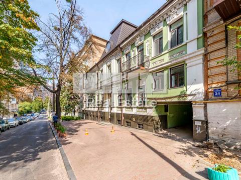 комерційна за адресою Олександра Кониського вул., 32а