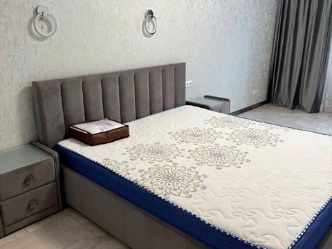 квартира за адресою Олександра Олеся вул., 8/17