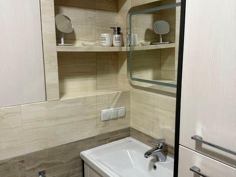 квартира за адресою Олександра Олеся вул., 8/17